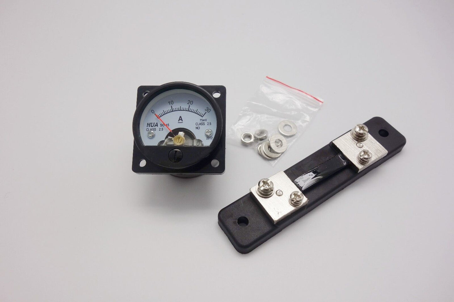 1PC DC 0-30A Analog Ammeter Panel AMP Current Meter SO45 Cutout 45mm with Shunt