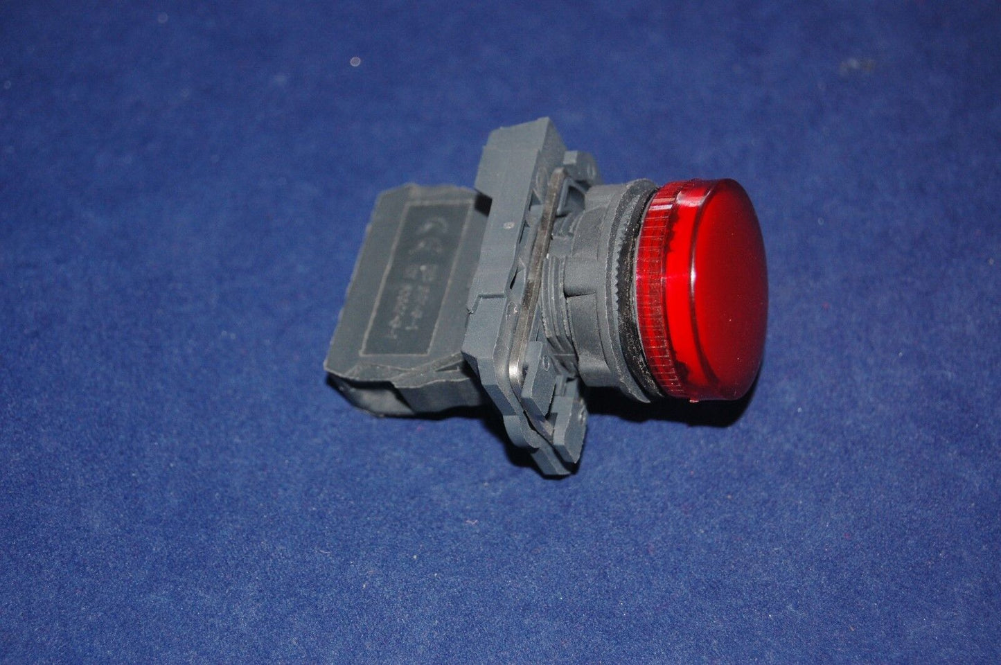 1pc 22MM XB5 RED Pilot light with integral LED FITS XB5 AVM4 220V AC