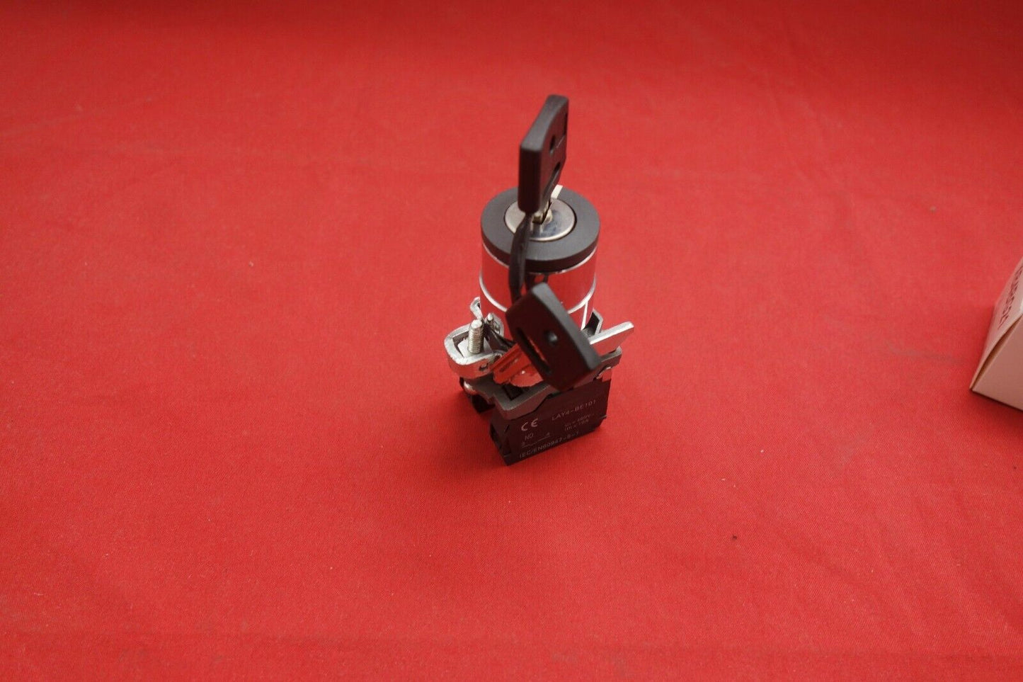 1PC 22mm Key switch 3 Position Spring return Fits Metal XB4BG73 Momentary 2NO