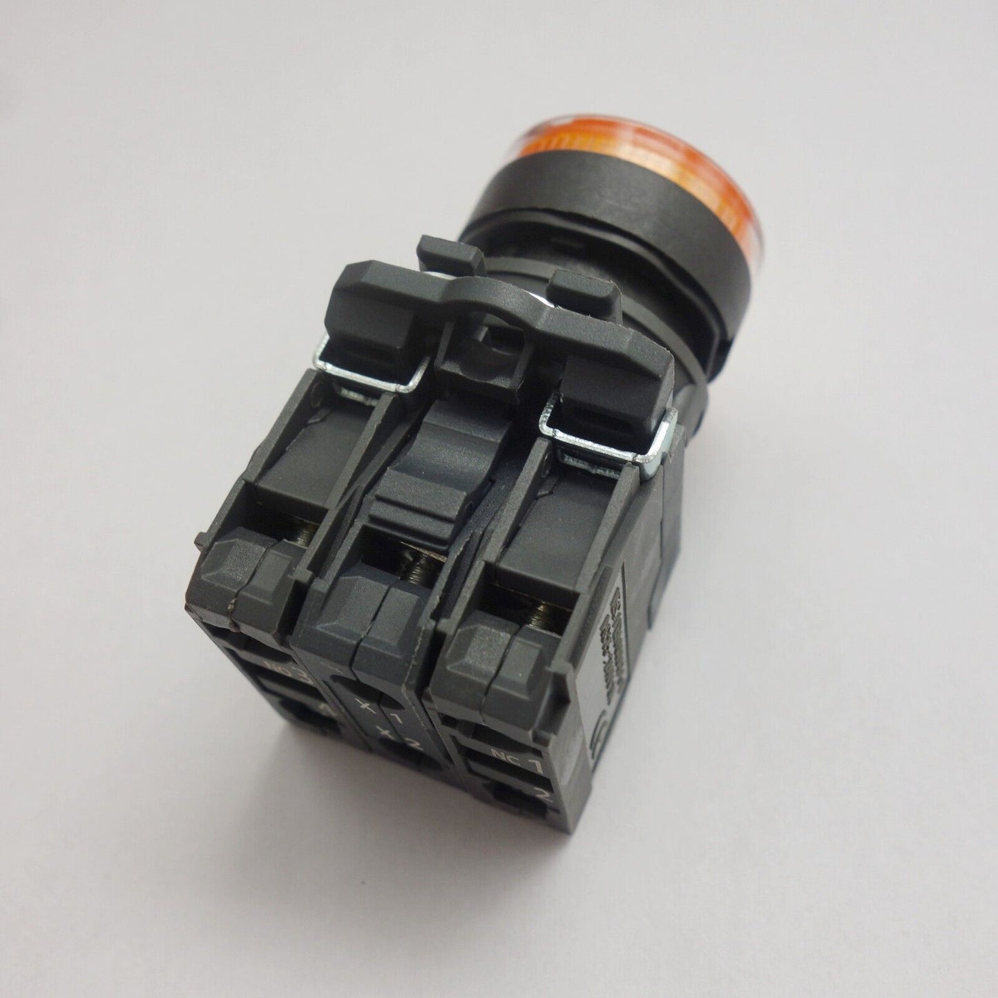 1PC 22mm Yellow Illuminated pushbutton Switch Fits XB5AW35B5 24V LED Momentary