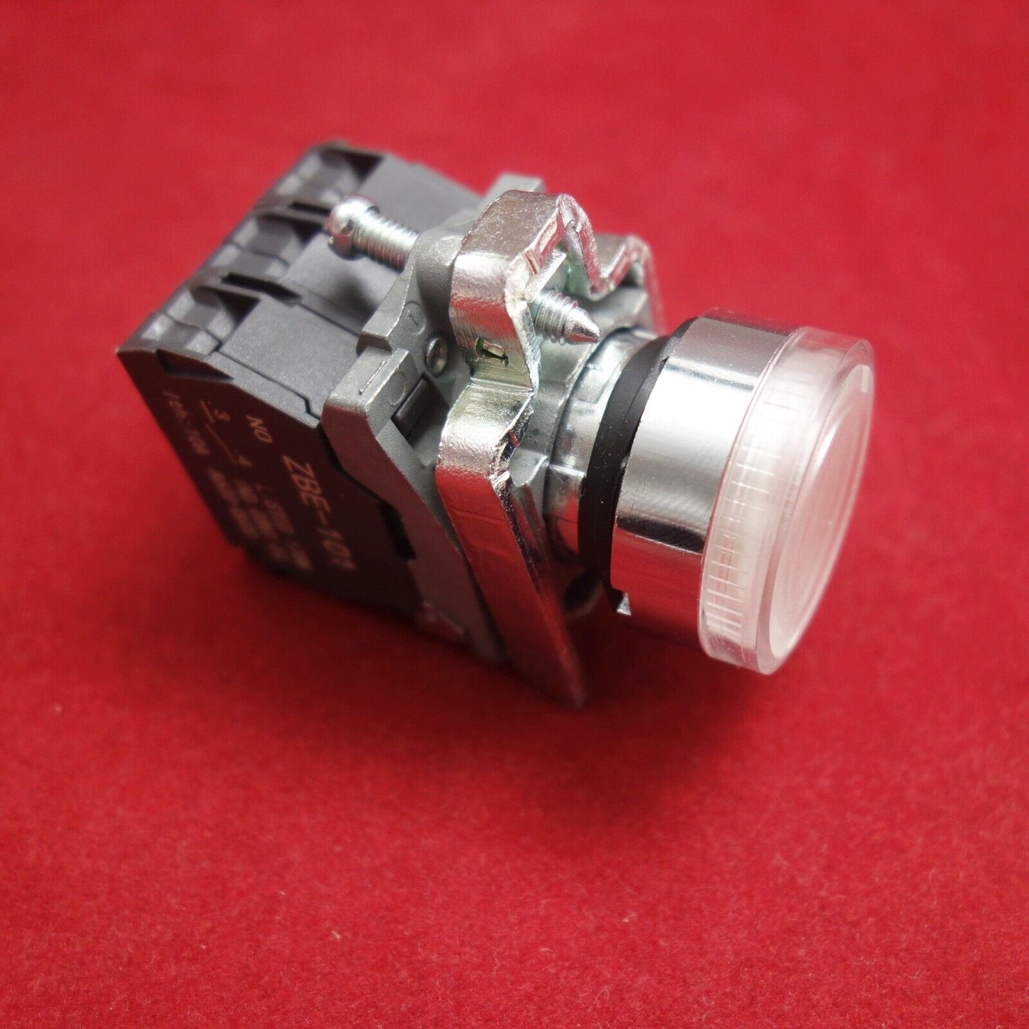 1PC 22MM illuminated pushbuttons with flush push Fits XB4BW31B5 24V AC/DC White