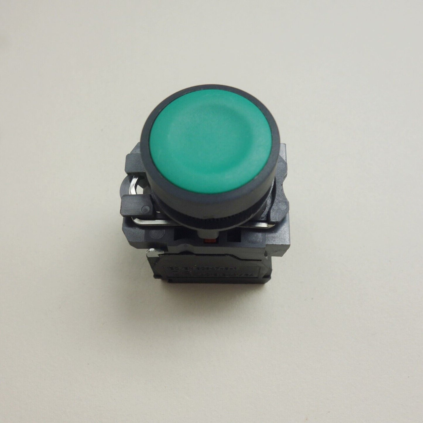 2PCS 22MM PUSHBUTTON SWITCH FITS XB5AA35 GREEN 1NO/1NC SPRING Return flush push