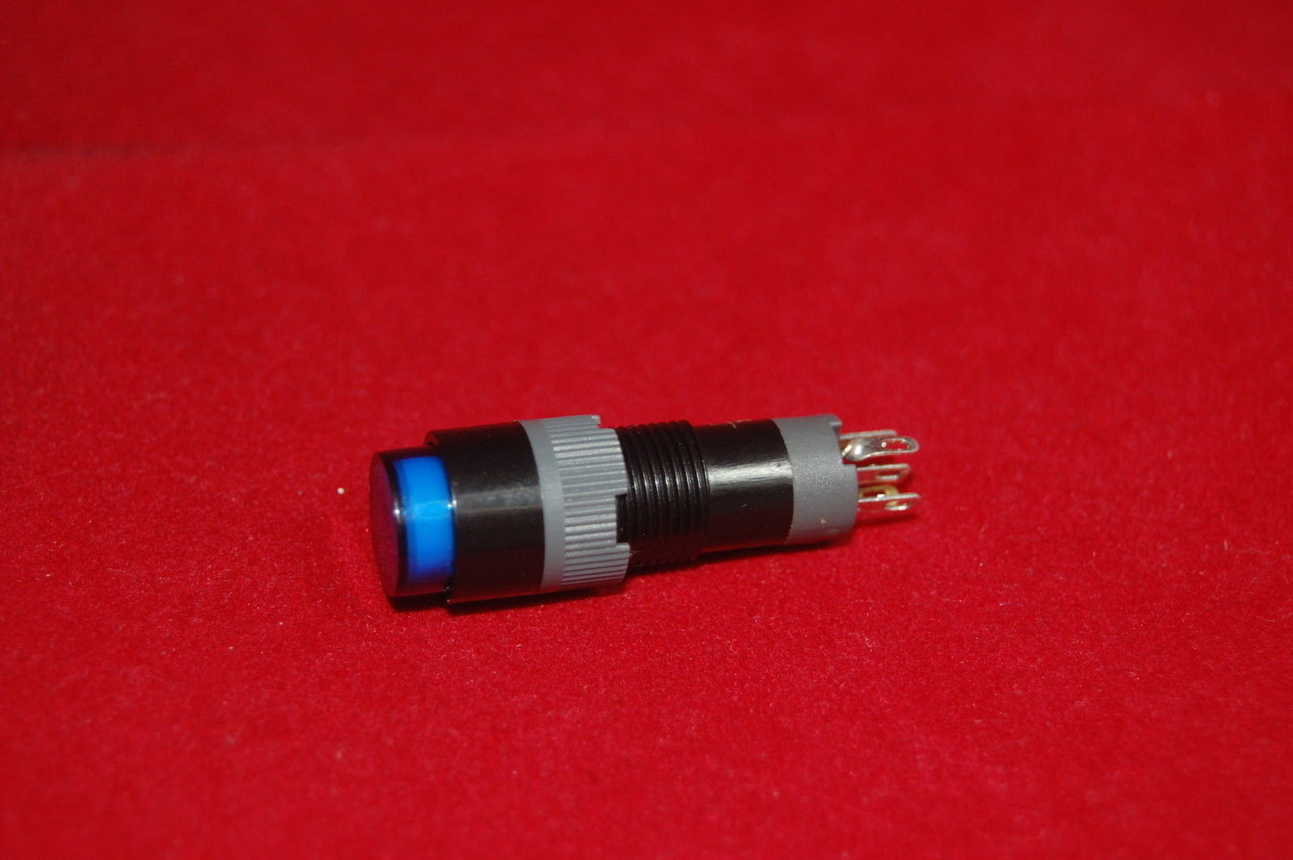 2PCS 10MM Blue ROUND Momentary PUSH BUTTON LED ILLUMINATED 110V AC 5 PINS