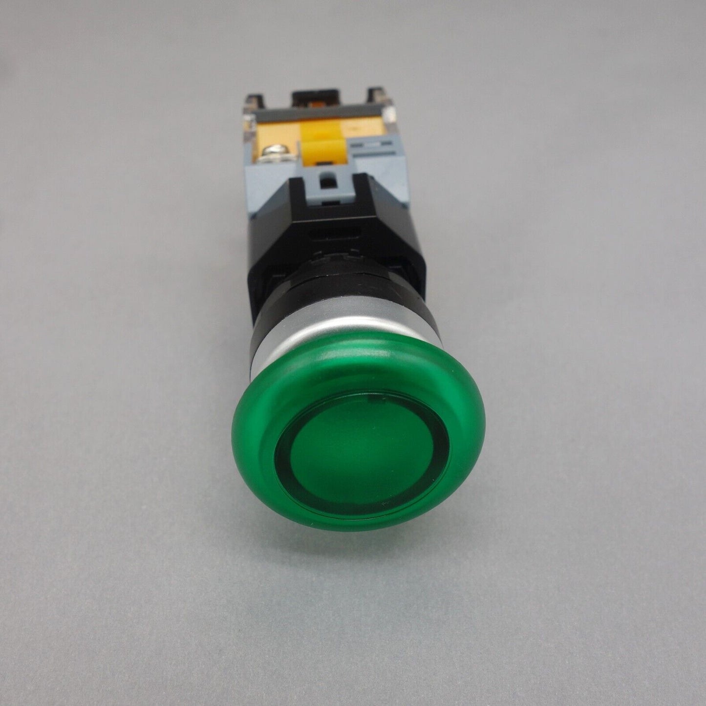 1pc 110V Green Led Illuminated mushroom pushbutton Latching 1NO/1NC Plastic LA38