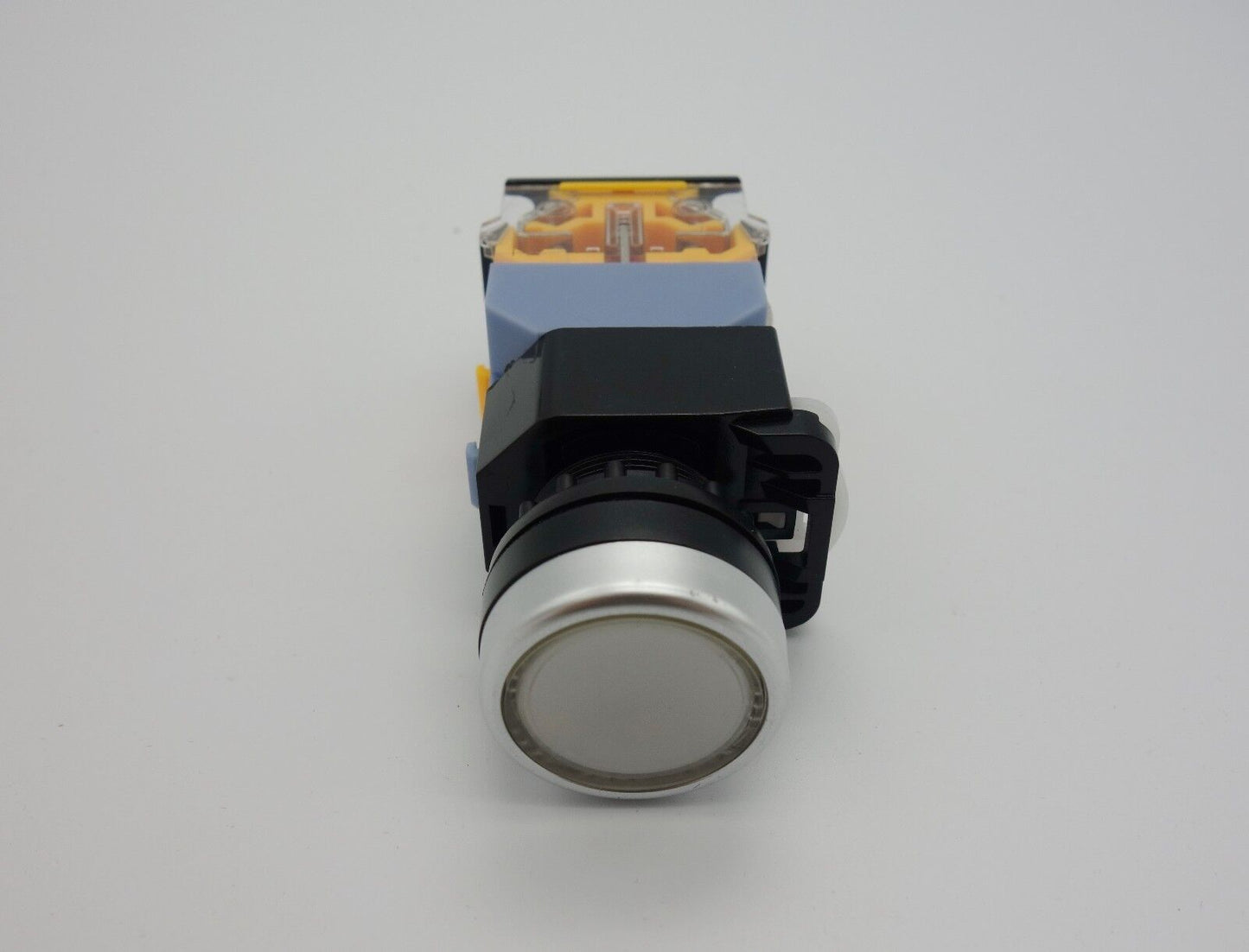 1PC 22MM White Momentary LED Illuminated pushbutton with flush push Plastic 12V