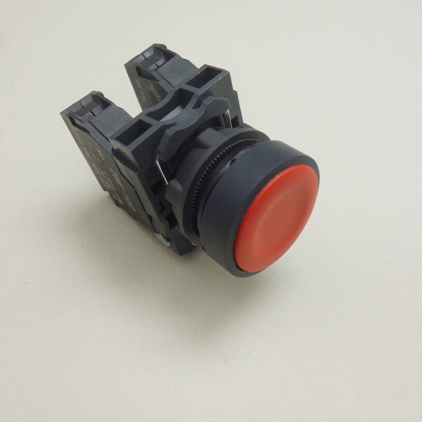 2PCS 22MM PUSHBUTTON SWITCH FITS XB5AA45 RED 1NO/1NC SPRING Return flush push