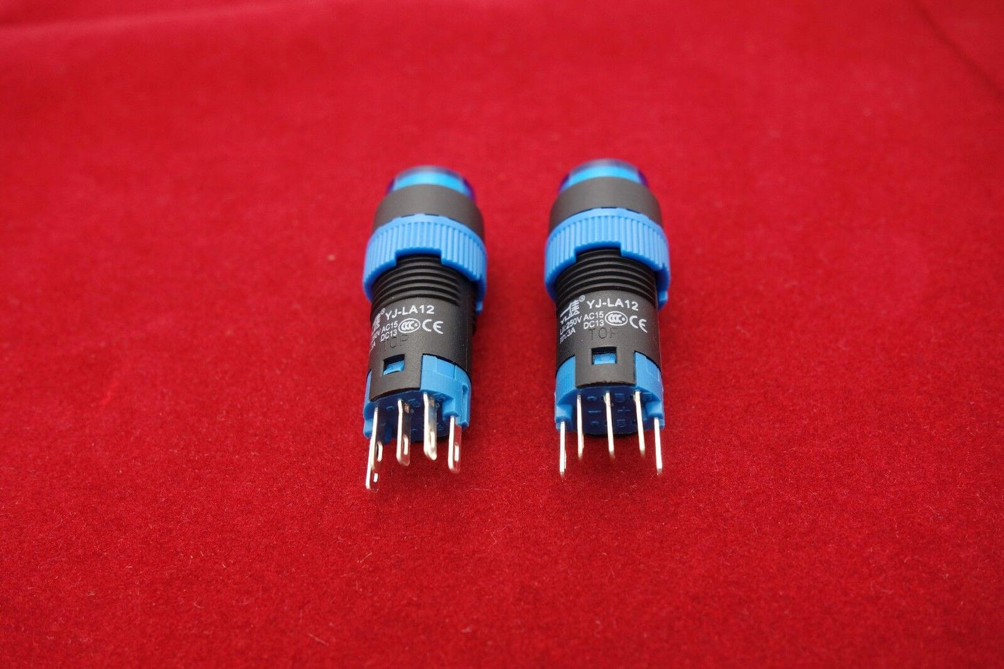 2PCS Cutout 12MM 6V Blue LED ILLUMINATED Round Latching PUSH BUTTON 5 PINS