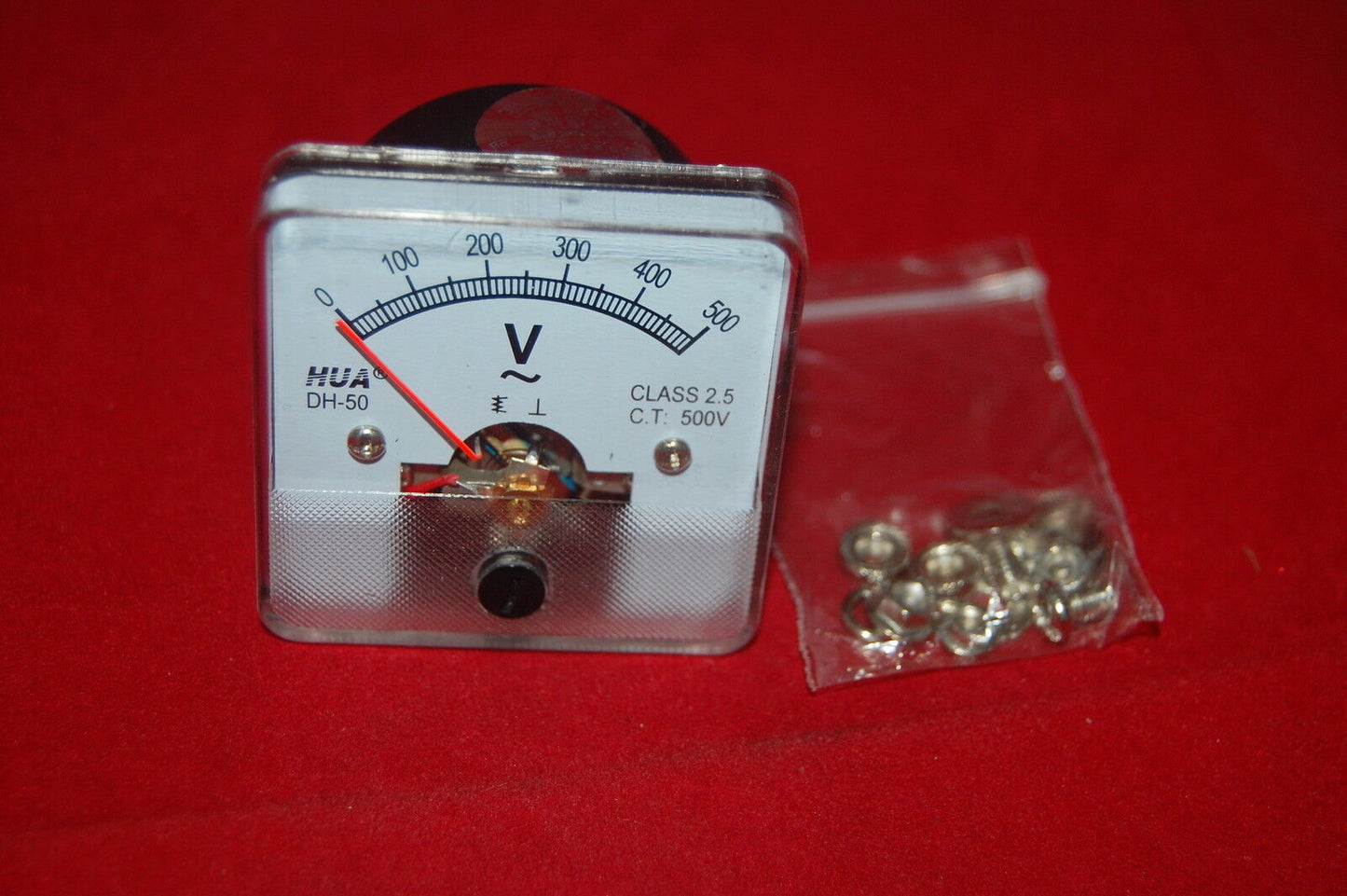 1PC AC 0-500V Voltmeter Analogue Voltage panel meter 50*50mm directly Connect