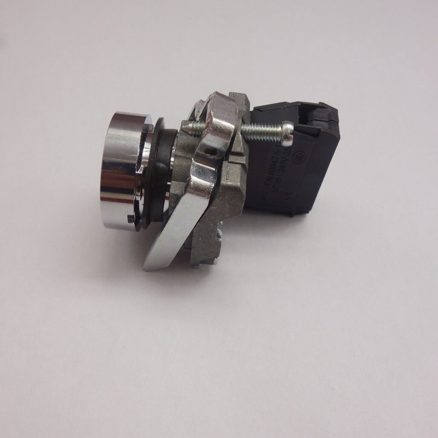 1PC NEW 22MM Metal PUSHBUTTON SWITCH FITS XB4BA42 RED 1N/C Momentary