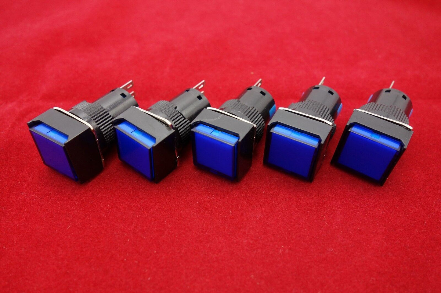 5PCS 16MM Blue Square Maintained PUSH BUTTON 3 Pins 250V AC 3A / DC 30V 5A