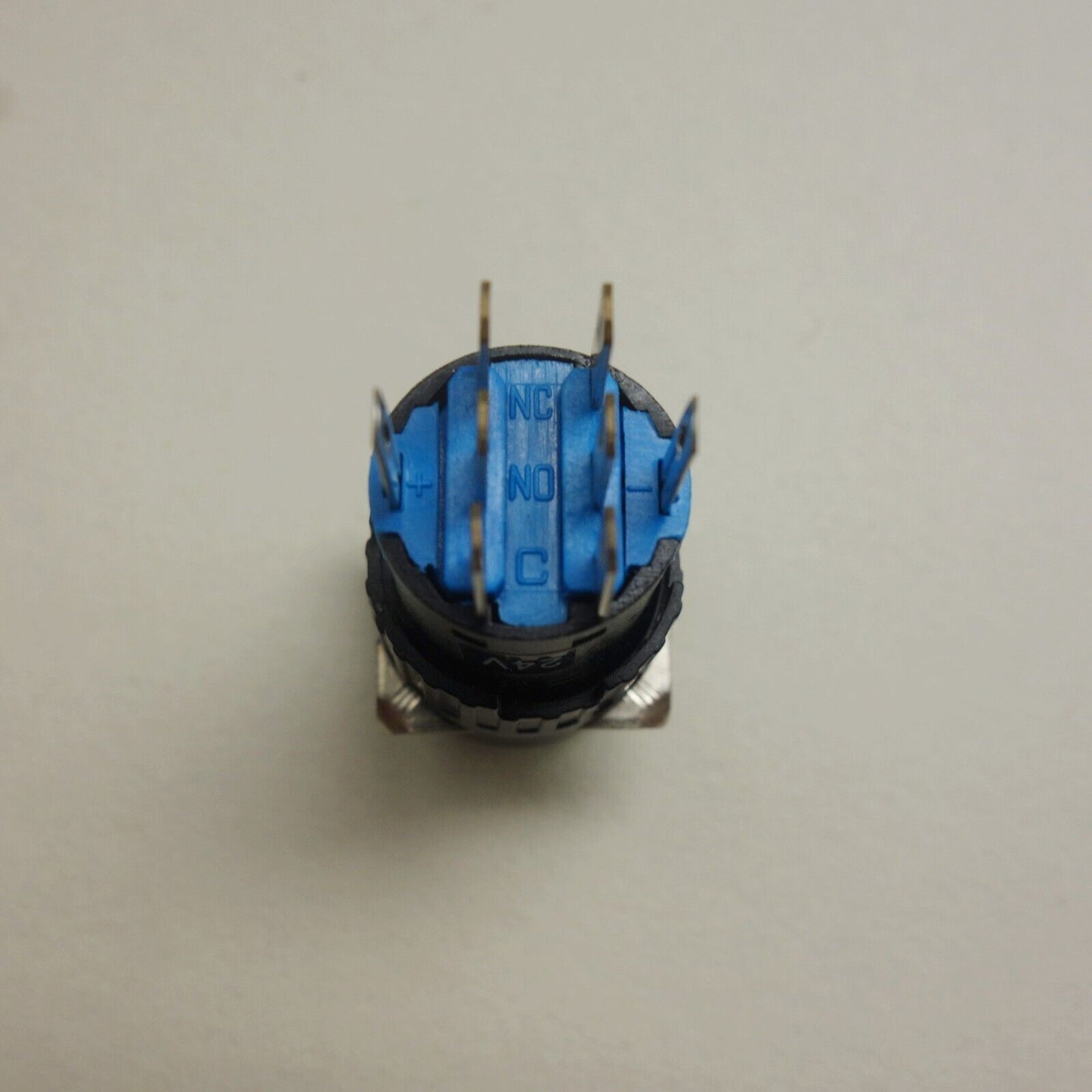2PCS 16MM BLUE LED ILLUMINATED ROUND Momentary PUSH BUTTON 2NO/2NC 2POLES LA39-E