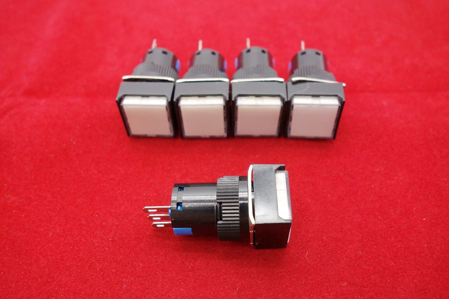 5PCS 16MM White Square Maintained PUSH BUTTON 3 Pins 250V AC 3A / DC 30V 5A