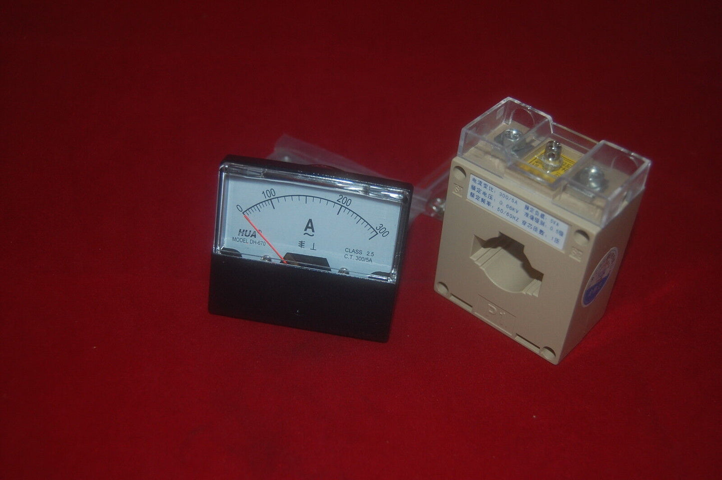 AC 300A Analog Ammeter Panel AMP Current Meter 0-300A 60*70MM with transformer