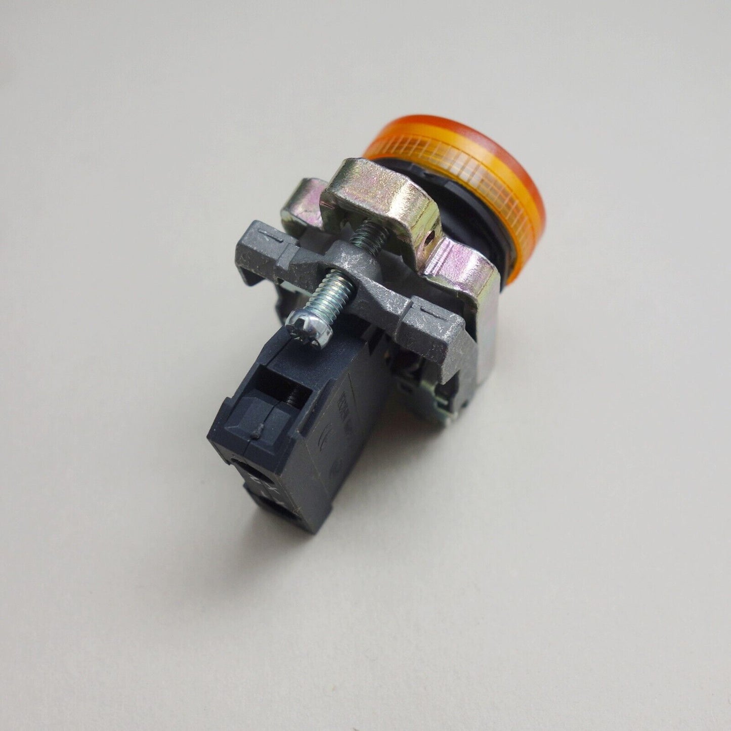 2PCS 22MM XB4 YELLOW Pilot light with integral LED FITS XB4BVM5 220V AC
