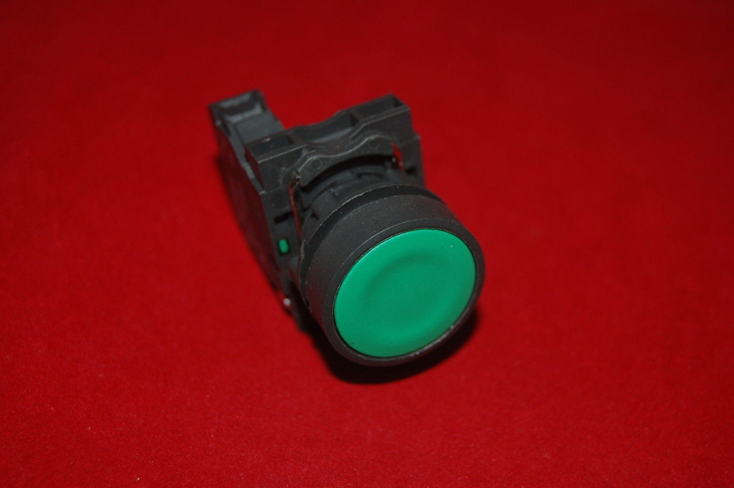 5PC 22MM PUSHBUTTON SWITCH FITS XB5AA31 GREEN 1NO SPRING Return flush push