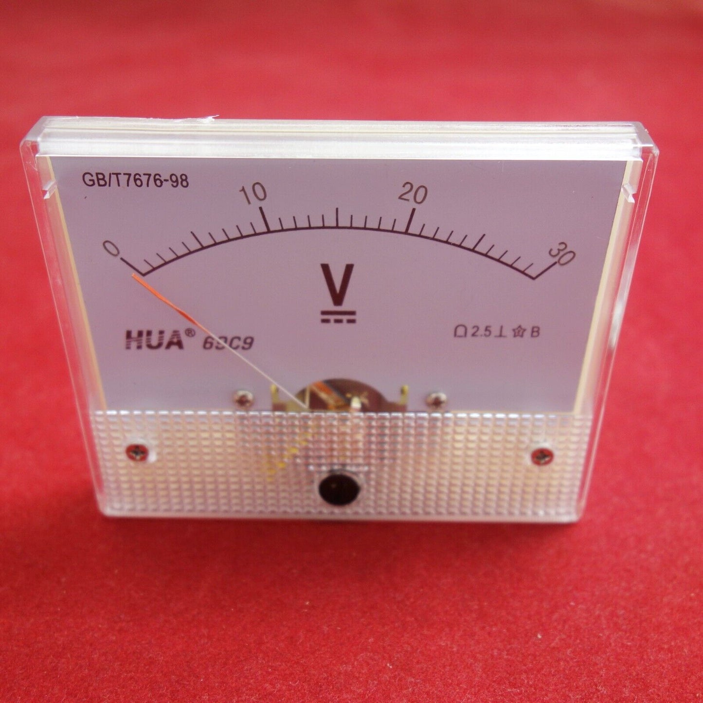 1PC DC 0-30V Analog VOLTMETER Voltage Meter 10V 80*65MM 69C9 direct connect