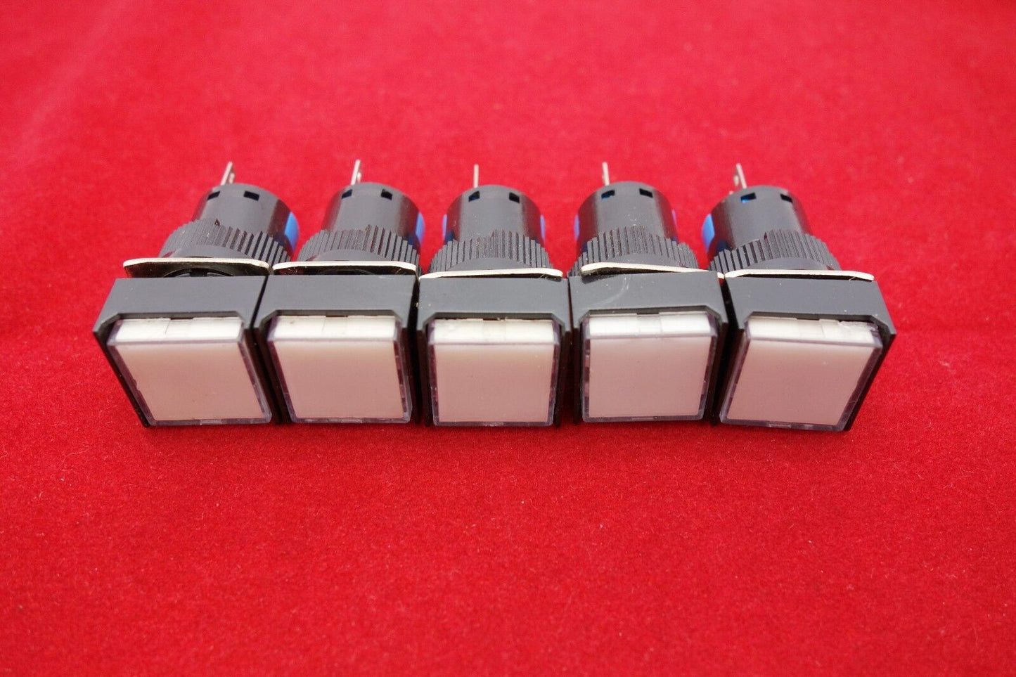 5PCS 16MM White Square Momentary PUSH BUTTON 3 Pins 250V AC 3A / DC 30V 5A