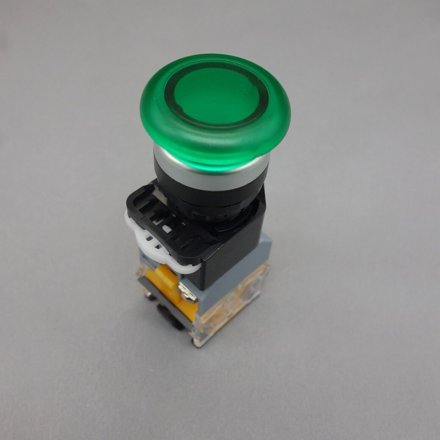 1pc 110V Green Led Illuminated mushroom pushbutton Latching 1NO/1NC Plastic LA38