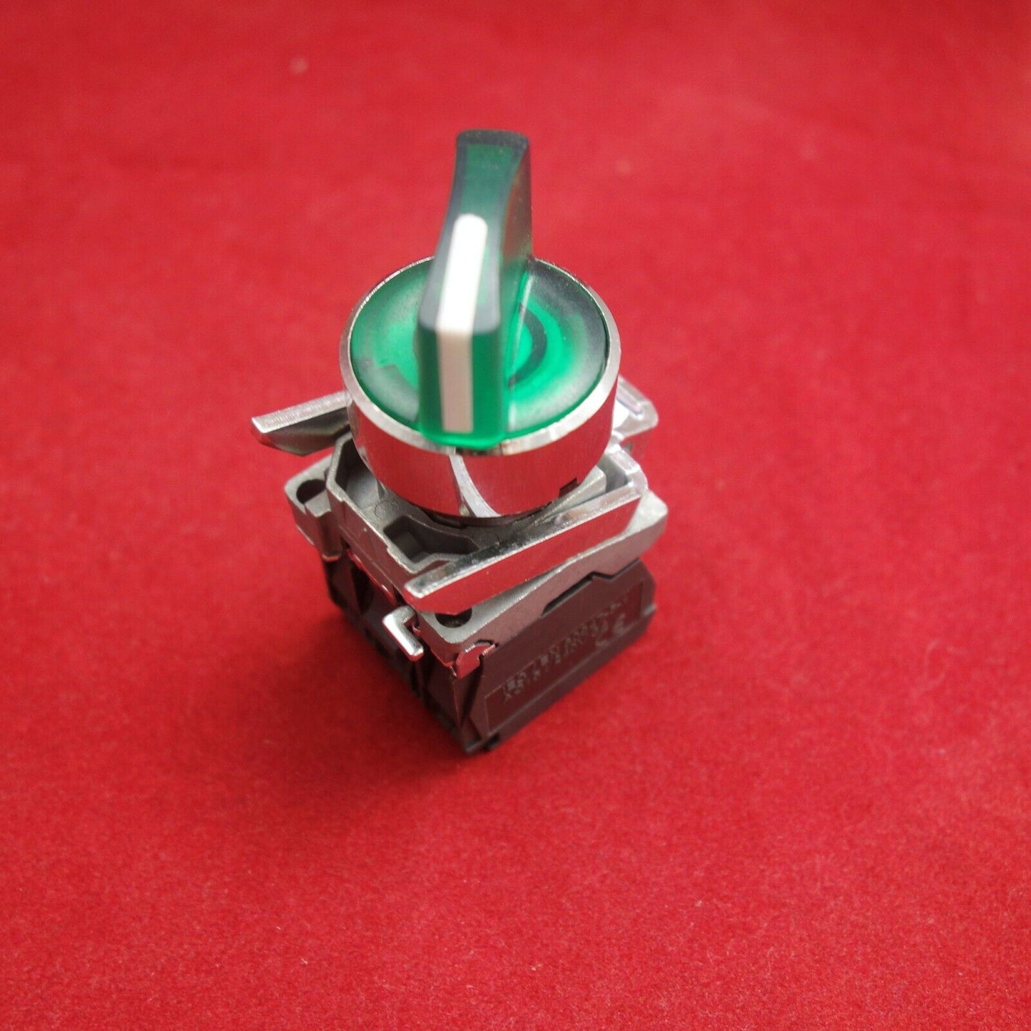 22mm ILlUMINATED Selector switch 3 Position Fits Green XB4BK133M5 220V Maintain