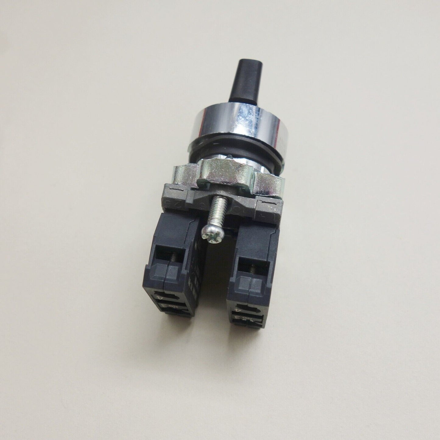 22mm Maitain Select switch 3 Position Fits XB4BD33 Selector Switch 2NO STAY PUT