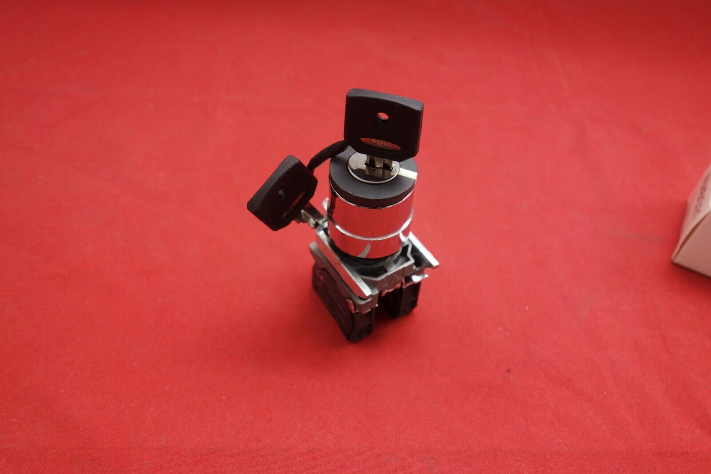 1PC 22mm Key switch 3 Position Spring return Fits Metal XB4BG73 Momentary 2NO