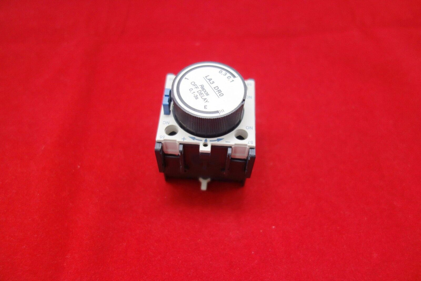 1PC LA3-DR0 OFF Delay timer 0.1-3S use to LC1-D AC Contactor