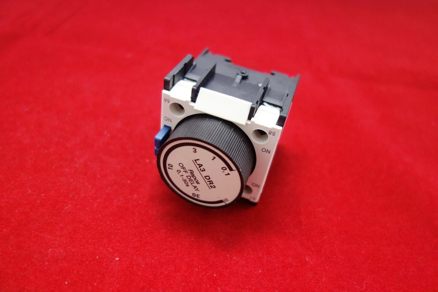 1PC LA3-DR2 OFF Delay timer 0.1-30S use to LC1-D AC Contactor