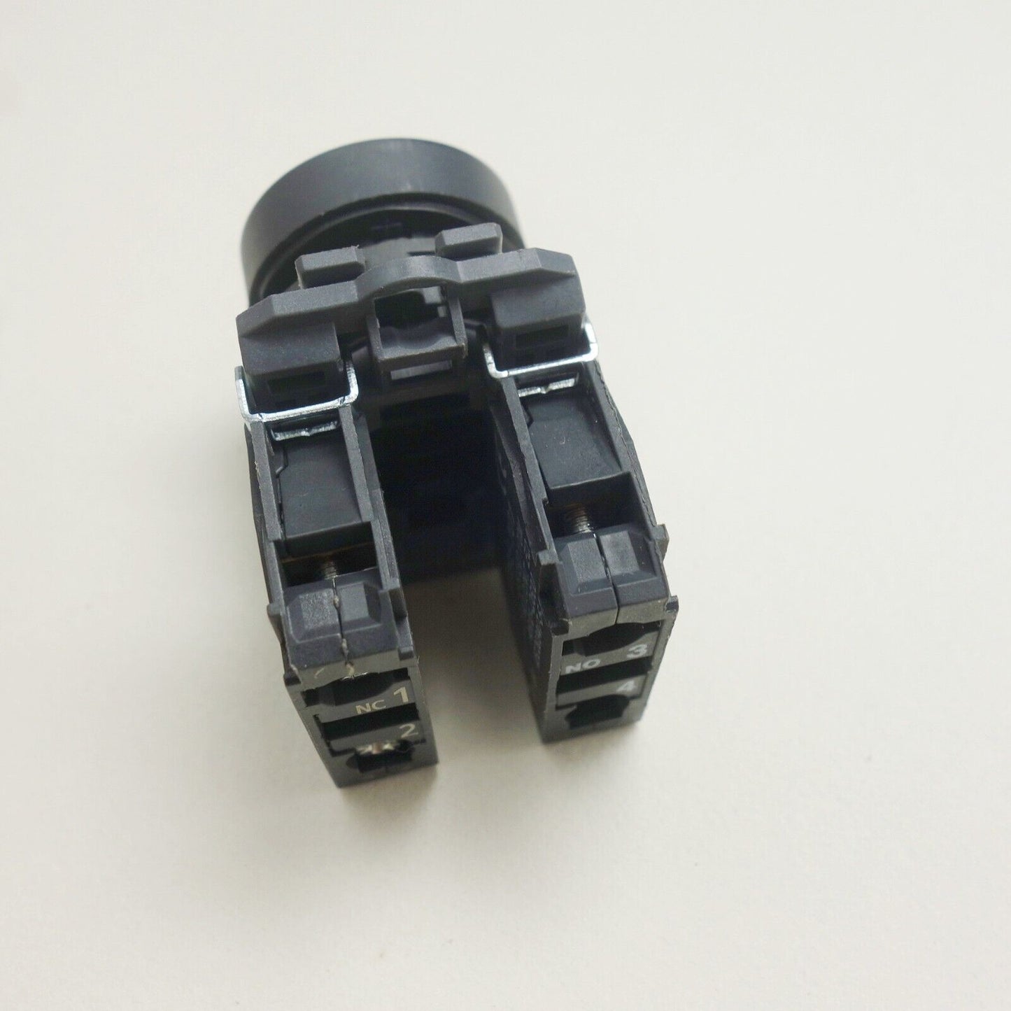2PCS 22MM PUSHBUTTON SWITCH FITS XB5AA65 Blue 1NO/1NC SPRING Return flush push