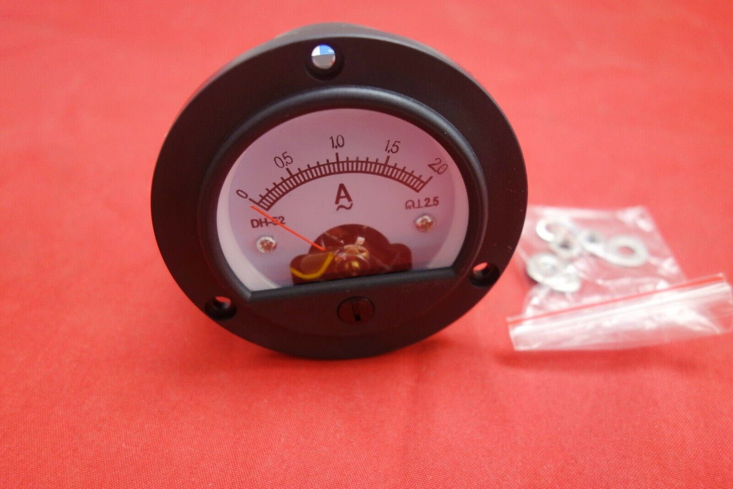 1pc AC 0-2A Round Analog Ammeter Panel AMP Current Meter Dia. 66.4mm DH52
