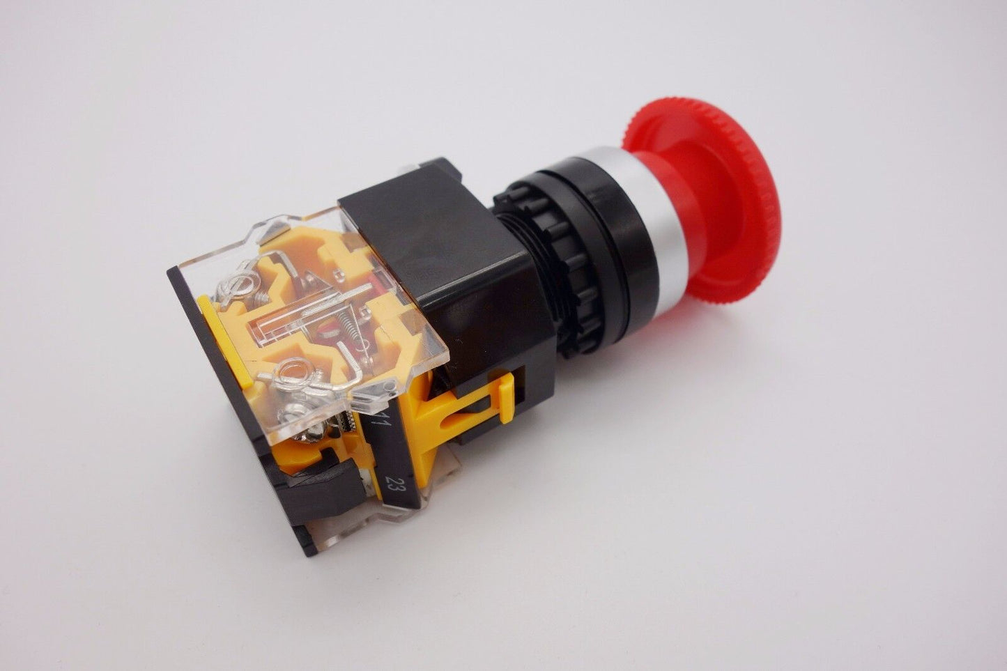 1PC 22mm Twist Release Emergency Stop Mushroom 35mm Head Push Button Switch LA38