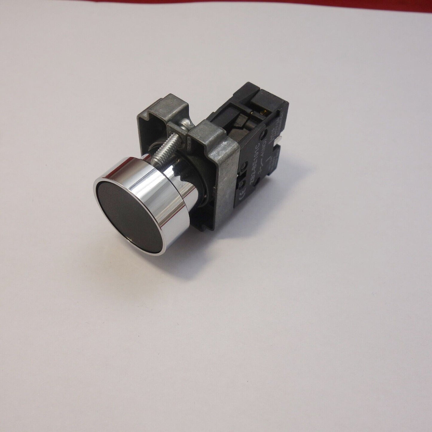1PCS NEW FITS XB2BA21 Black 22MM Momentary PUSH BUTTON Switch 1NO