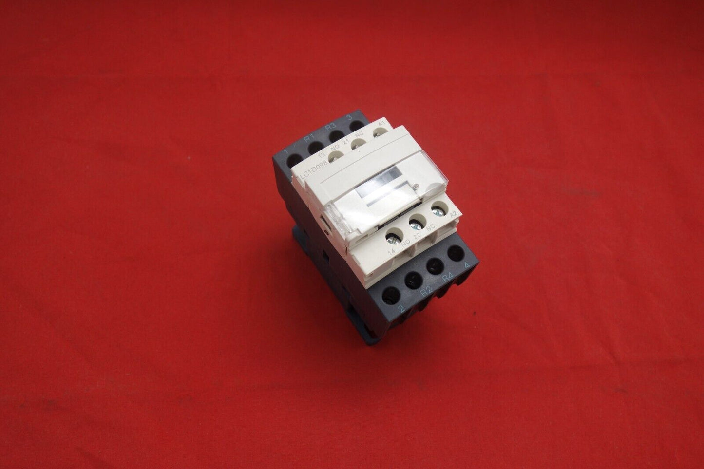 1pc New type FITS 4Pole LC1D098F7 AC CONTACTOR 9A COIL 120V AC 50/60HZ