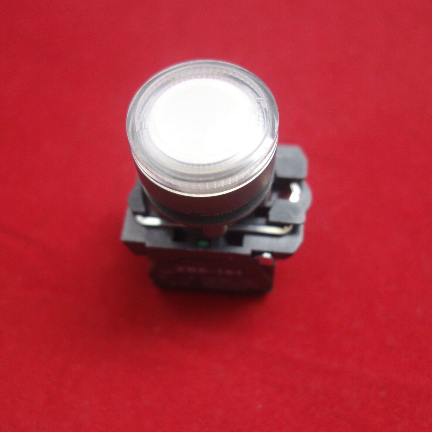 Illuminated 22MM pushbuttons with flush push Fits XB5AW31M5 White 220V Momentary