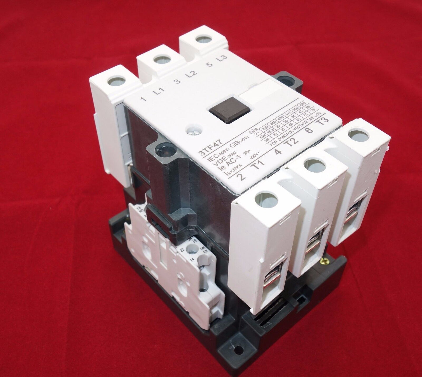 1pc New FITS 3TF47 22 AC CONTACTOR 70A COIL 110V AC 50/60HZ