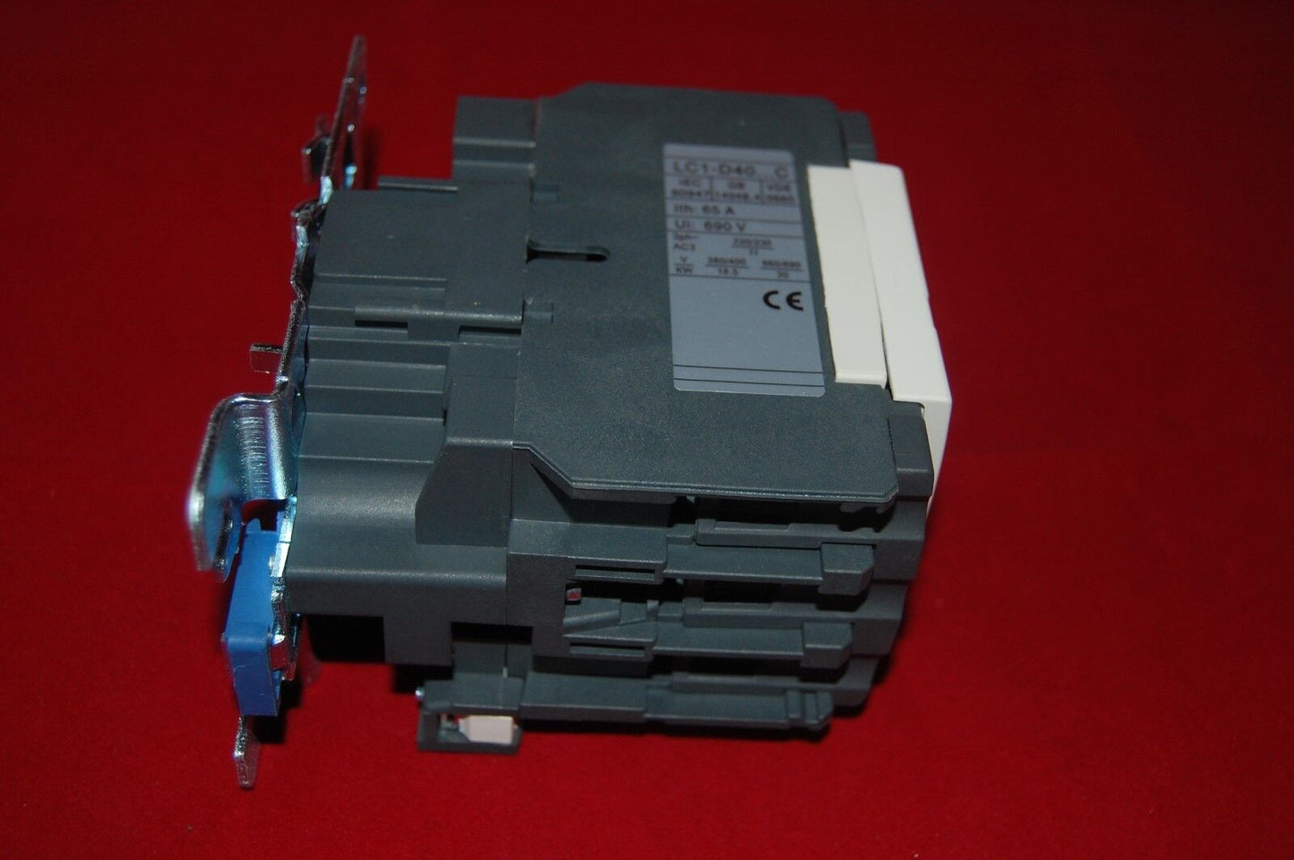 1pc New type FITS LC1D40M7 AC CONTACTOR 40A COIL 220V AC 50/60HZ