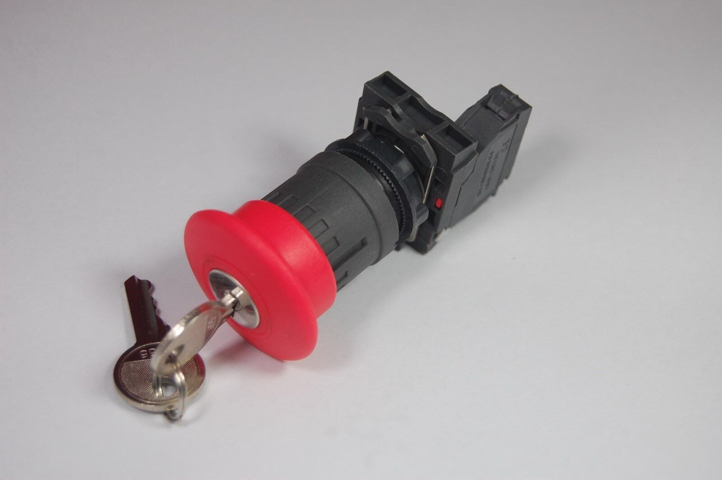 1PC Emergency switching off, key release pushbuttons Fits XB5 AS142
