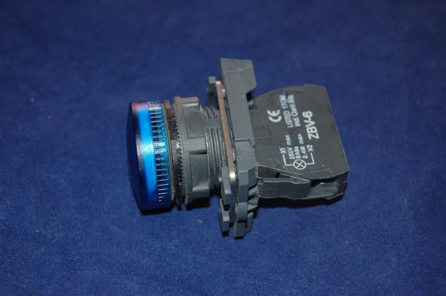 1PC 22MM XB5 BLUE Pilot light LED FITS XB5 AVM6 220V AC