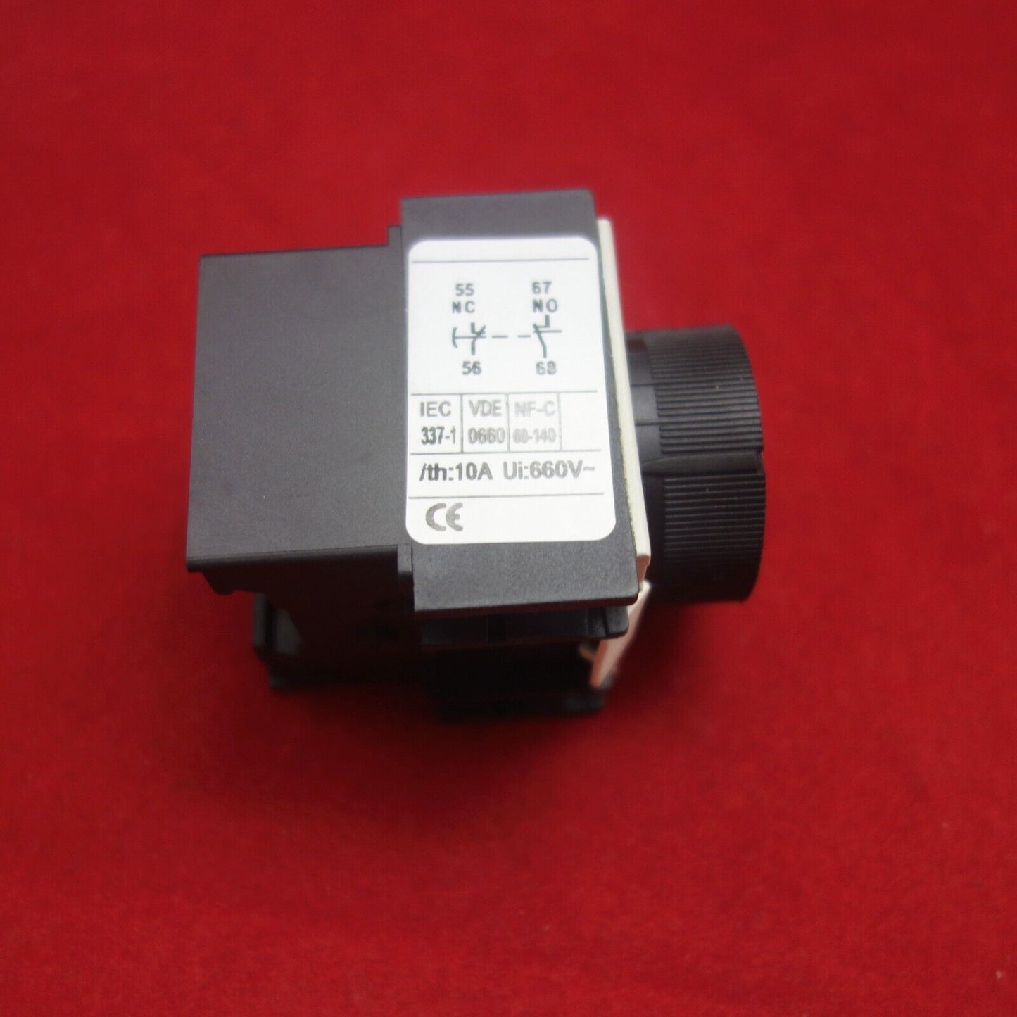 1PC LA2-DT2 ON Delay timer 0.1-30S use to LC1-D AC Contactor