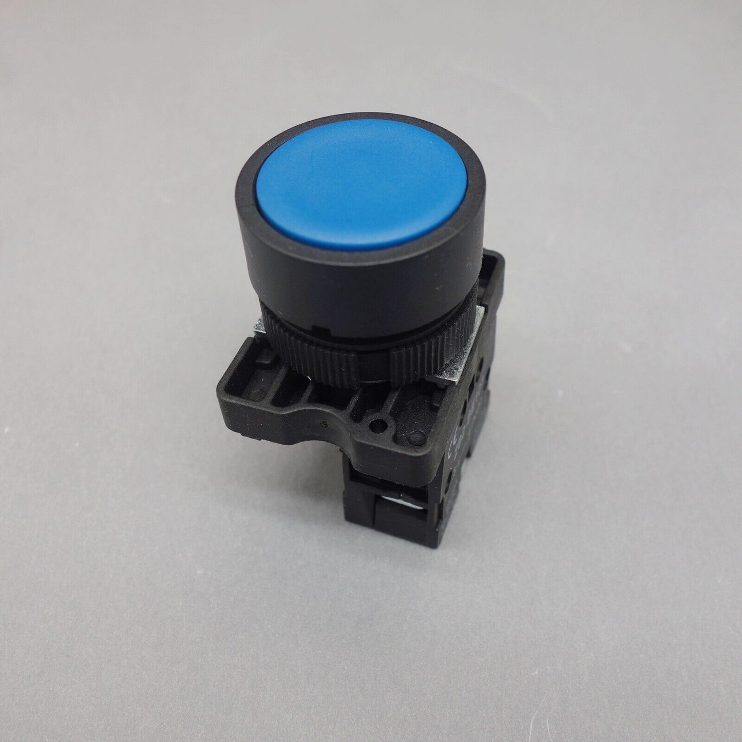2PCS 22MM PUSHBUTTON SWITCH FITS XB2EA61 Blue 1No flush push Momentary Plastic