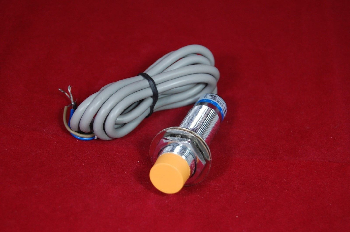 10 PCS LJC18A3-B-J/DZ Capacitive Proximity Sensor Approach Switch NC AC 90-250V