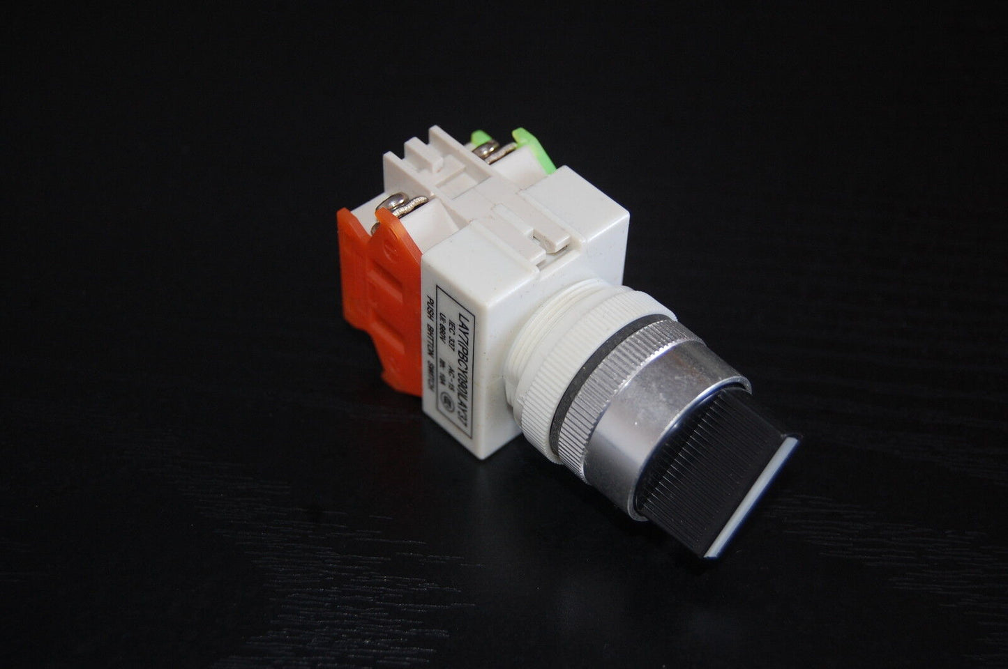 LOT OF 2PCS NEW 22MM Selector Switch 2 Position Latching Maintain select switch
