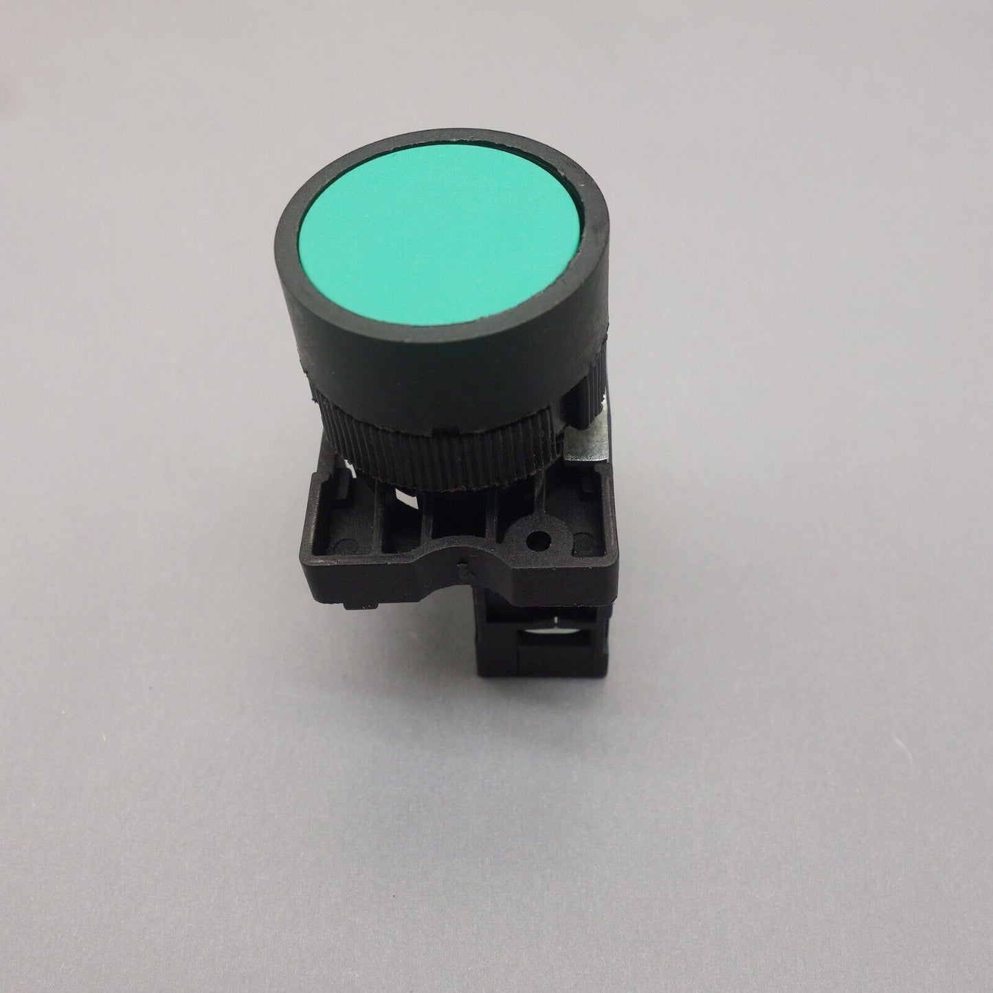 2PCS 22MM PUSHBUTTON SWITCH FITS XB2EA31 Green 1No flush push Momentary Plastic