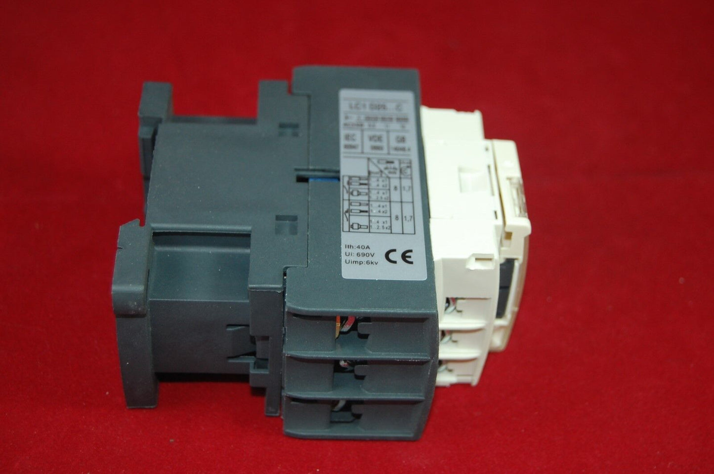 1pc New type FITS LC1D25M7 AC CONTACTOR 25A COIL 220V AC 50/60HZ