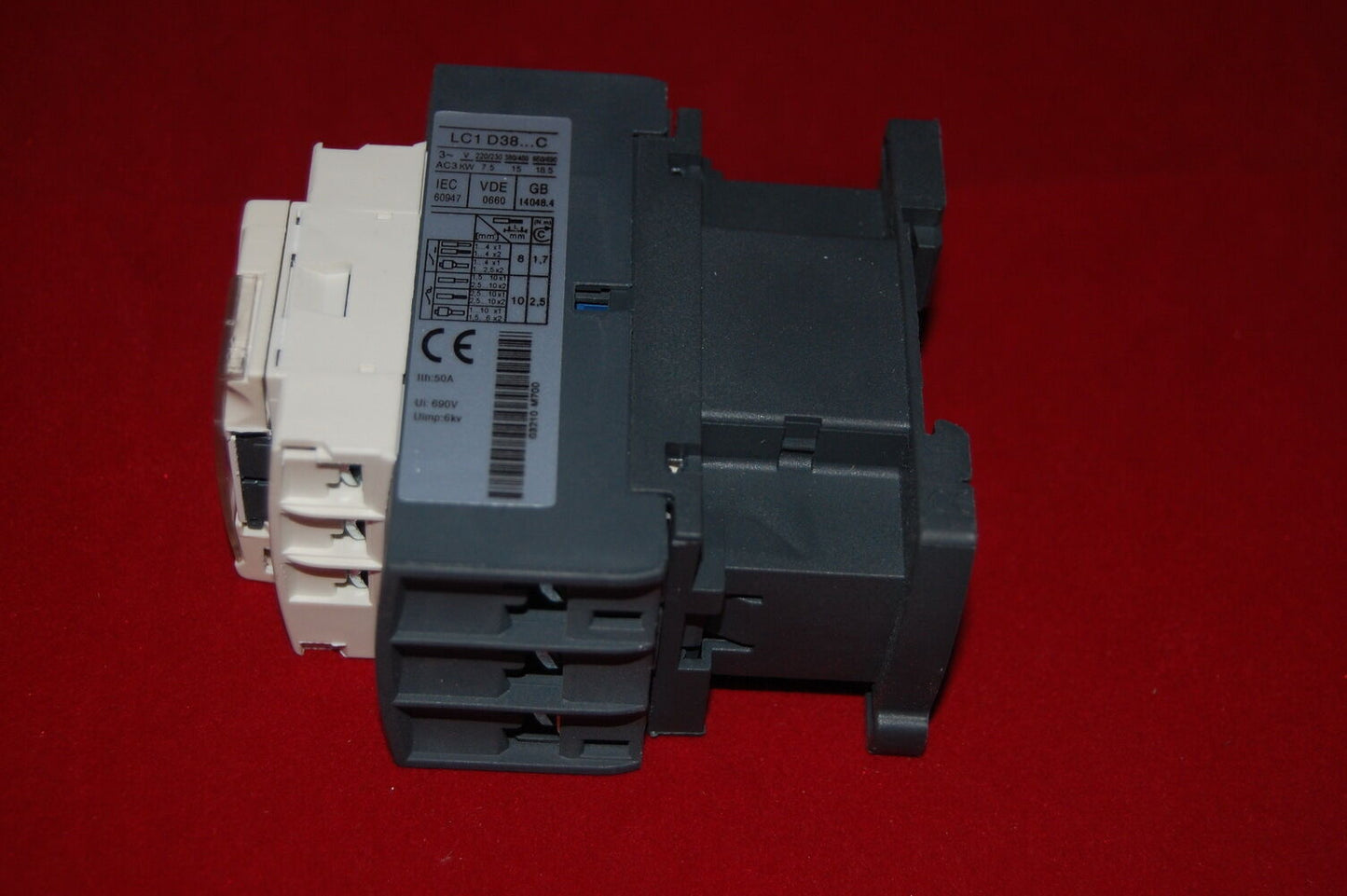 1pc New type FITS LC1D38M7C AC CONTACTOR 38A COIL 220 AC 50/60HZ