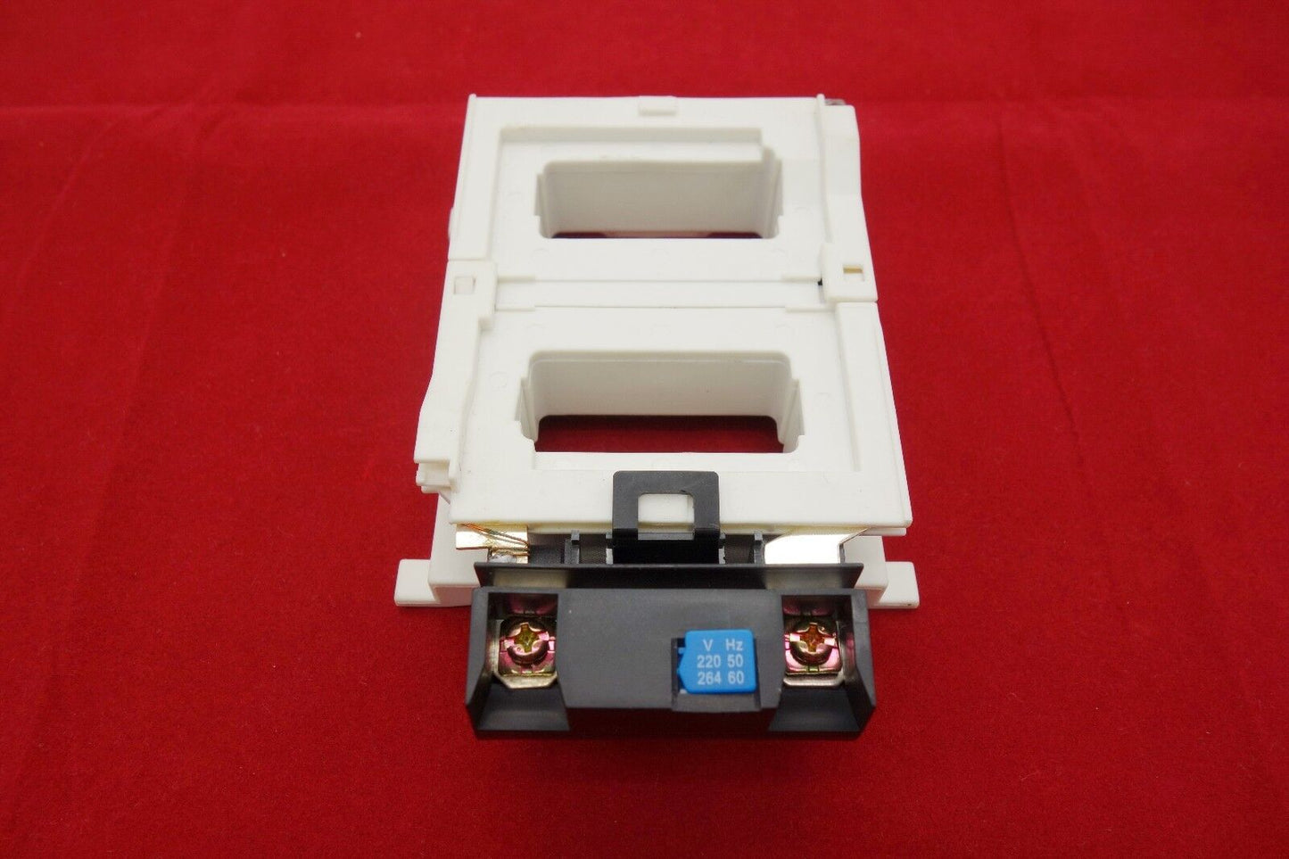 1PC NEW COIL Fits 3TY7503-0AP6 AC 220V use for 3TF50-3TF51 Replacement