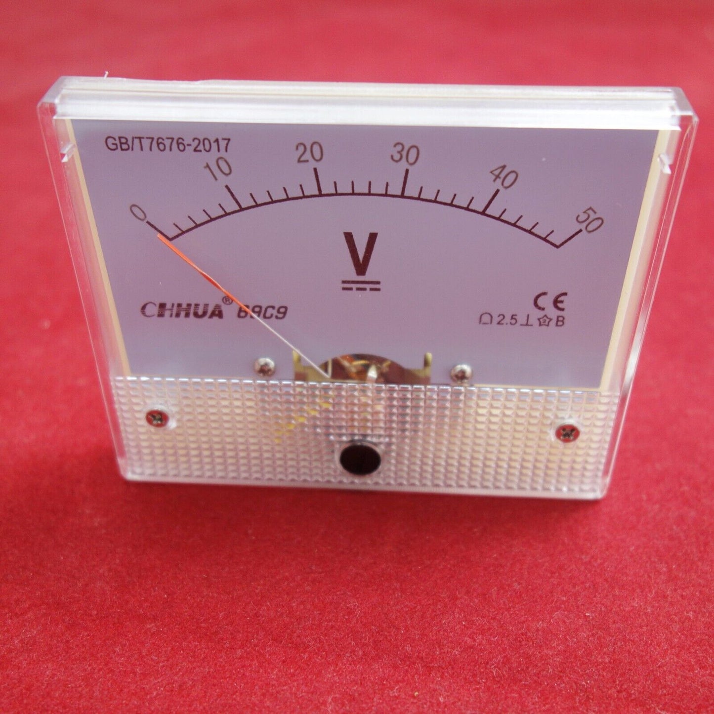 1PC DC 0-50V Analog VOLTMETER Voltage Meter 10V 80*65MM 69C9 direct connect