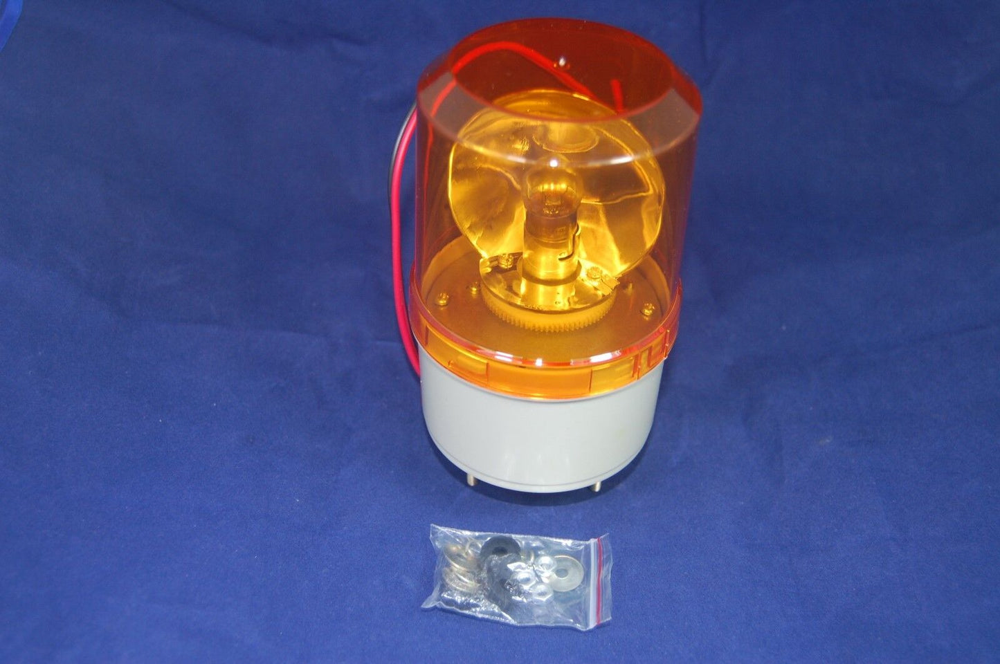 1pc Bulb Revolving Warning light Φ80mm 90-130RPM Amber color 110V AC IP45