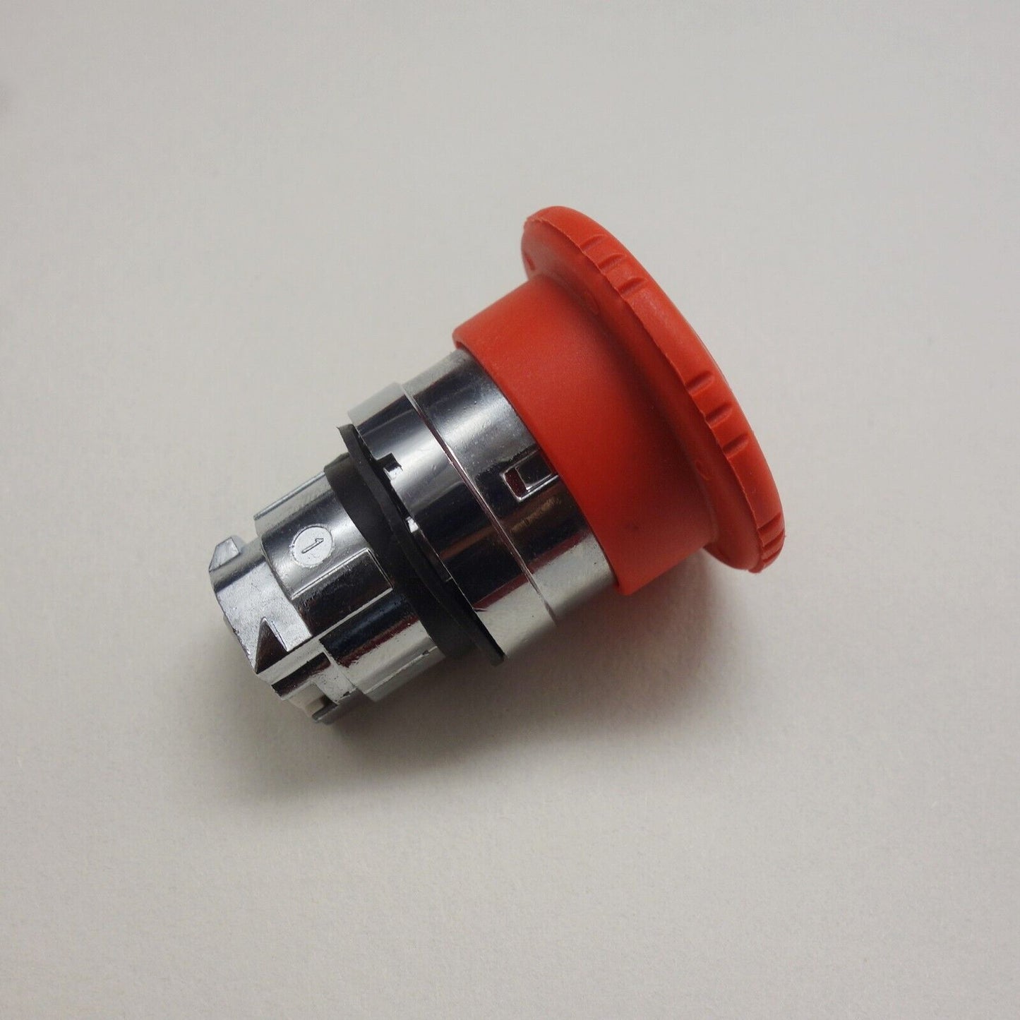 1PC 22MM Metal Turn to release Emergency switching off head 40mm FITS ZB4 BS54