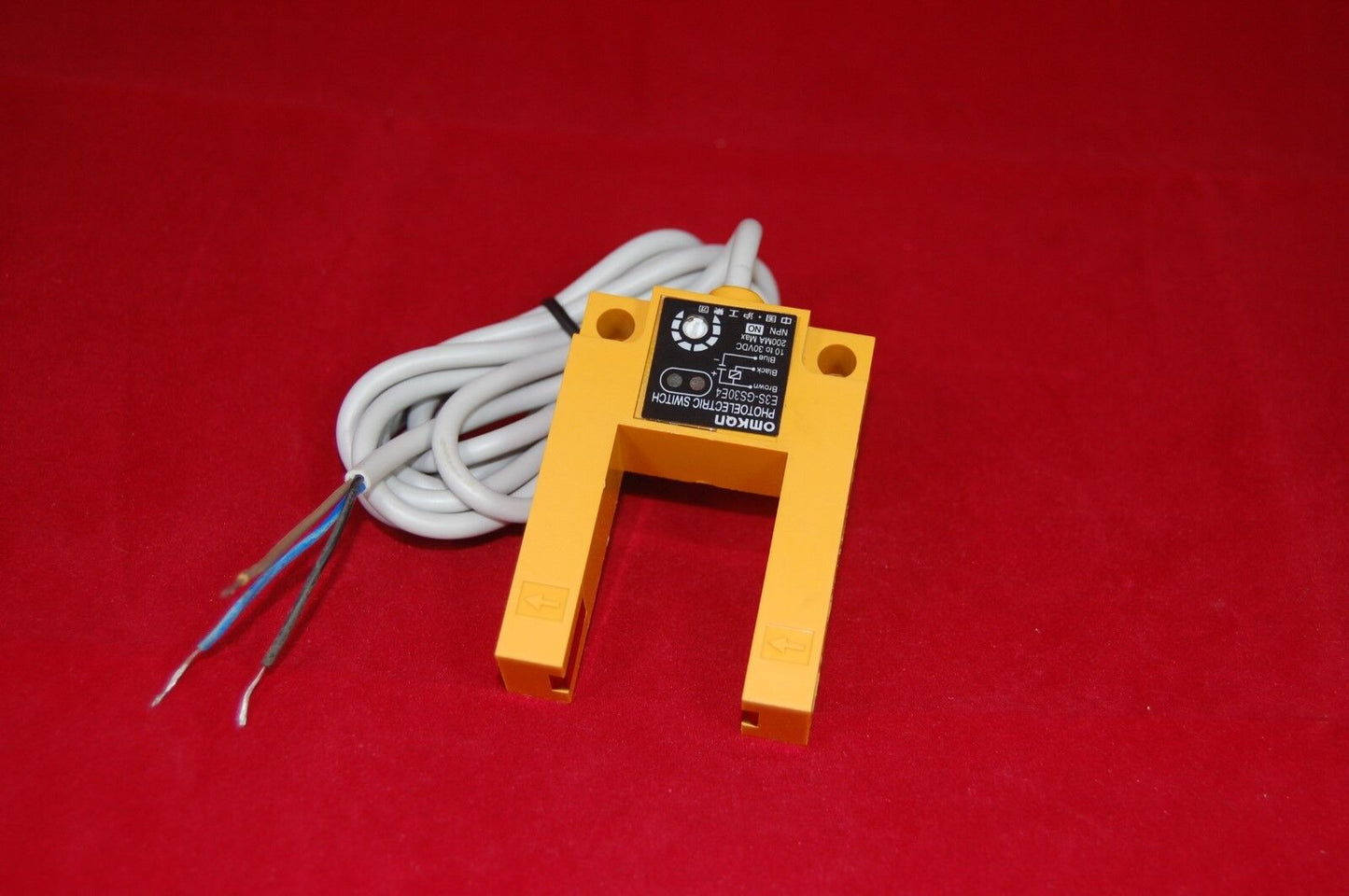 1 PC E3S-GS30E42 Slot Type photoelectric switch NPN NO/NC Groove type