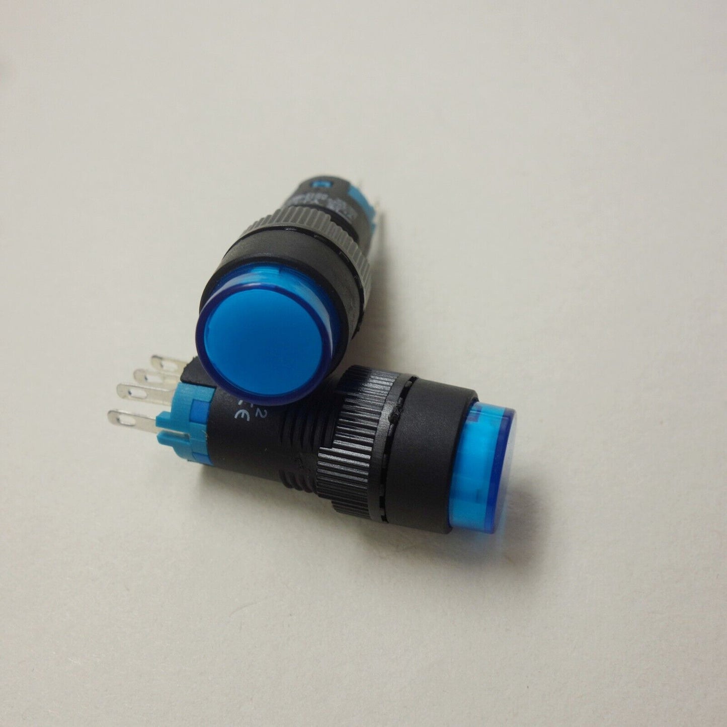 2PCS 12MM Blue LED ILLUMINATED ROUND Momentary PUSH BUTTON 2NO/2NC 2POLES 8pins